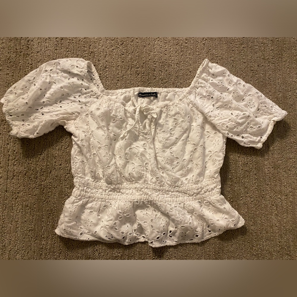 Abercrombie & Fitch White Peplum Short Sleeve Blouse Medium